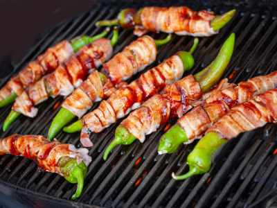 Cooking Air Fryer Bacon Wrapped Jalapeno Poppers To Perfection